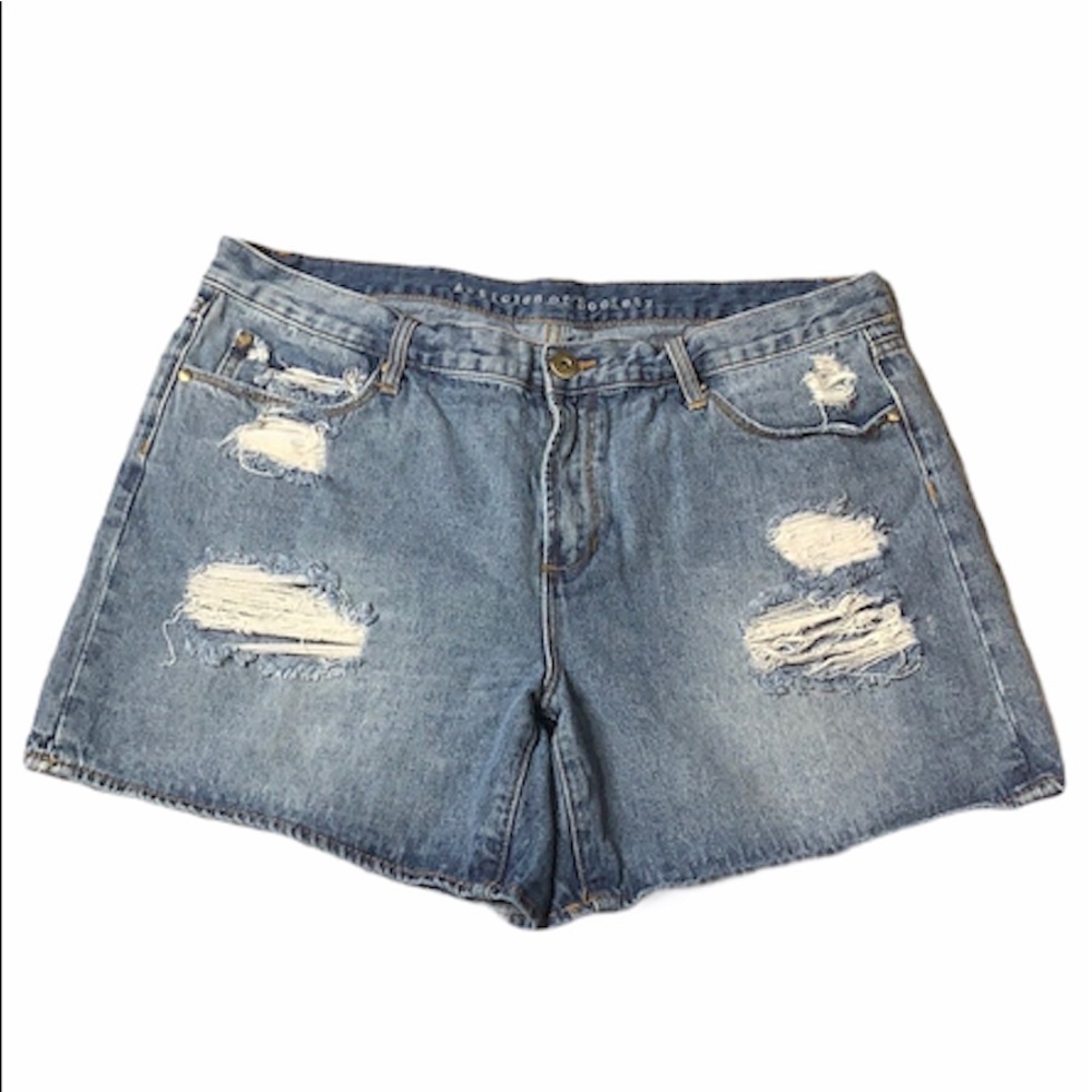Articles of Society Distressed Denim Shorts‎